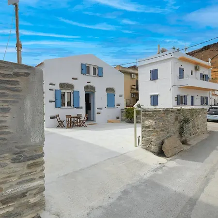 Stylish Antika Close To The Shops And Restaurants In Korissia, Kea *