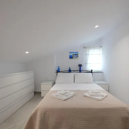 Stylish Antika Close To The Shops And Restaurants In Korissia, Kea 펜션 Korissia (Kea)