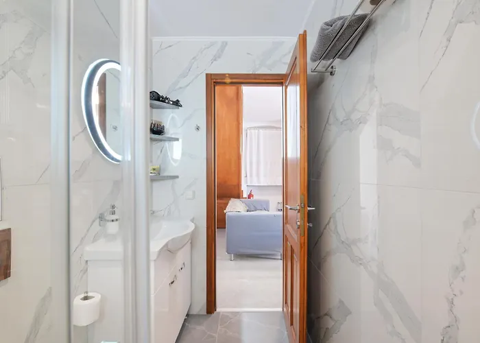 Дом отдыха Stylish Antika Close To The Shops And Restaurants In Korissia, Kea *