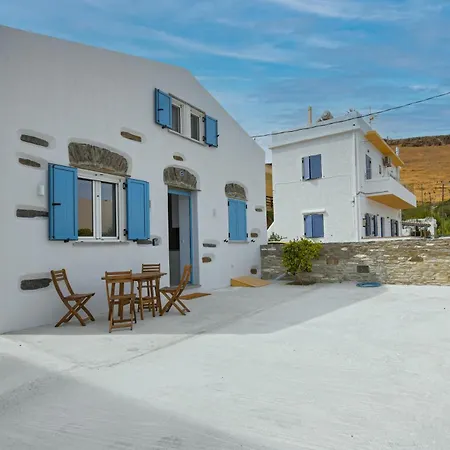 Stylish Antika Close To The Shops And Restaurants In Korissia, Kea *