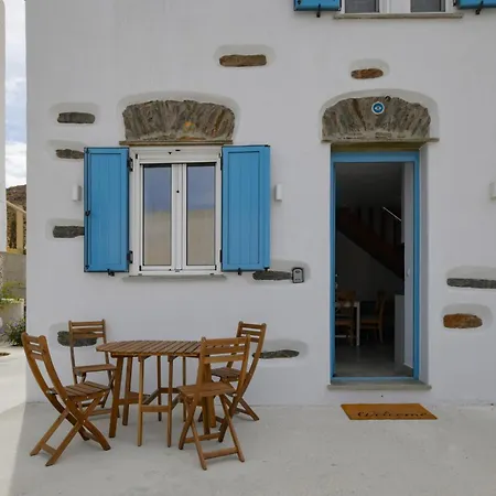 Stylish Antika Close To The Shops And Restaurants In Korissia, Kea *